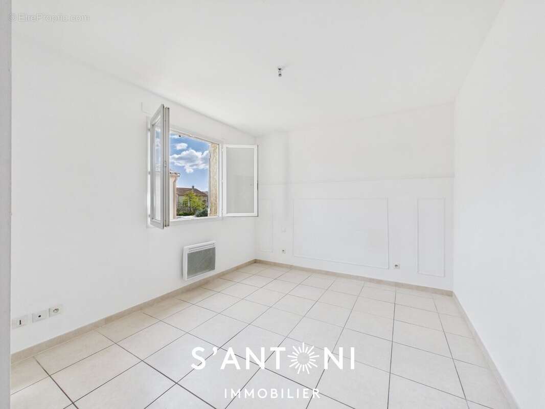 Maison à LIGNAN-SUR-ORB