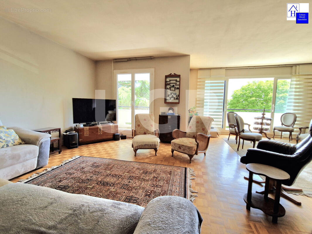 Séjour (1) - Appartement à SAINT-MAUR-DES-FOSSES