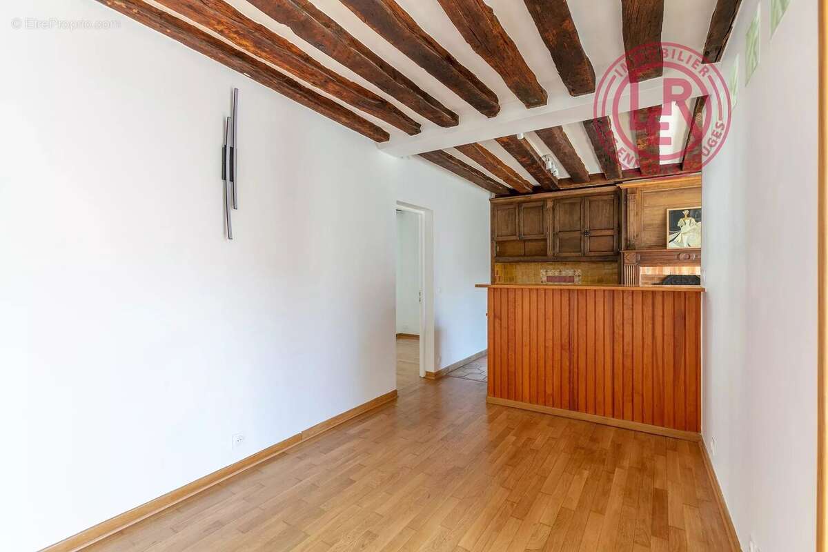 Appartement à PARIS-4E