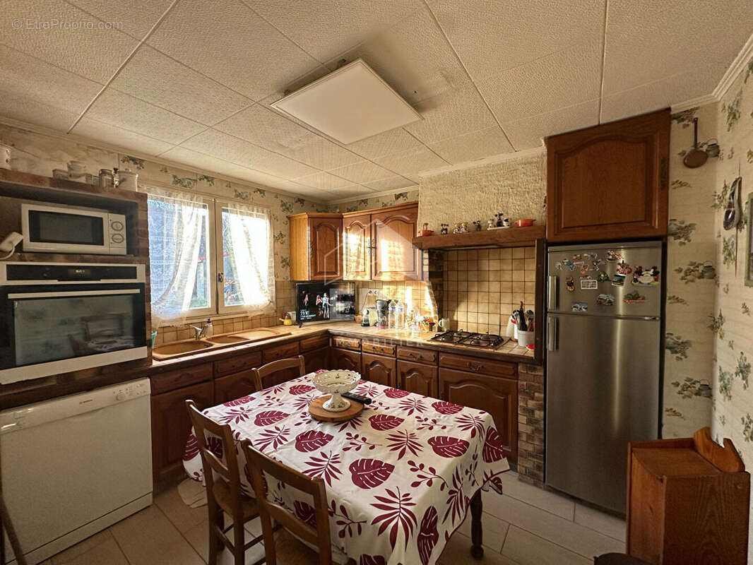 Maison à CHATEAU-ARNOUX-SAINT-AUBAN