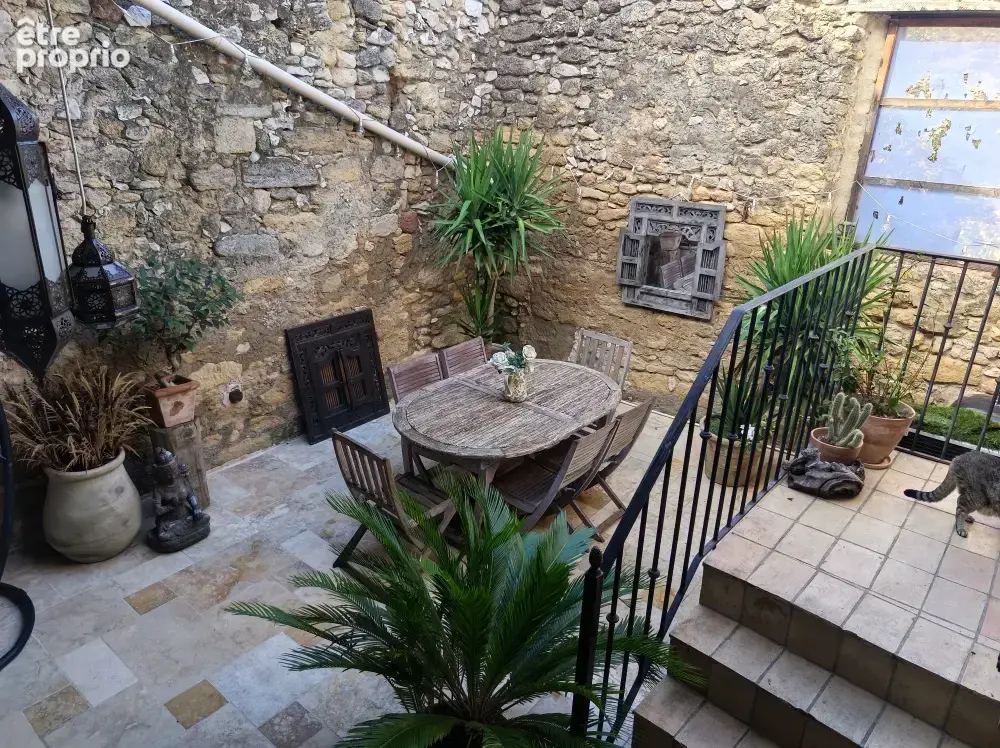 Maison de village de 80 m2 avec cour intérieure - photo 1