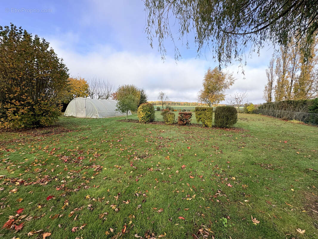 Maison à LE THIEULIN