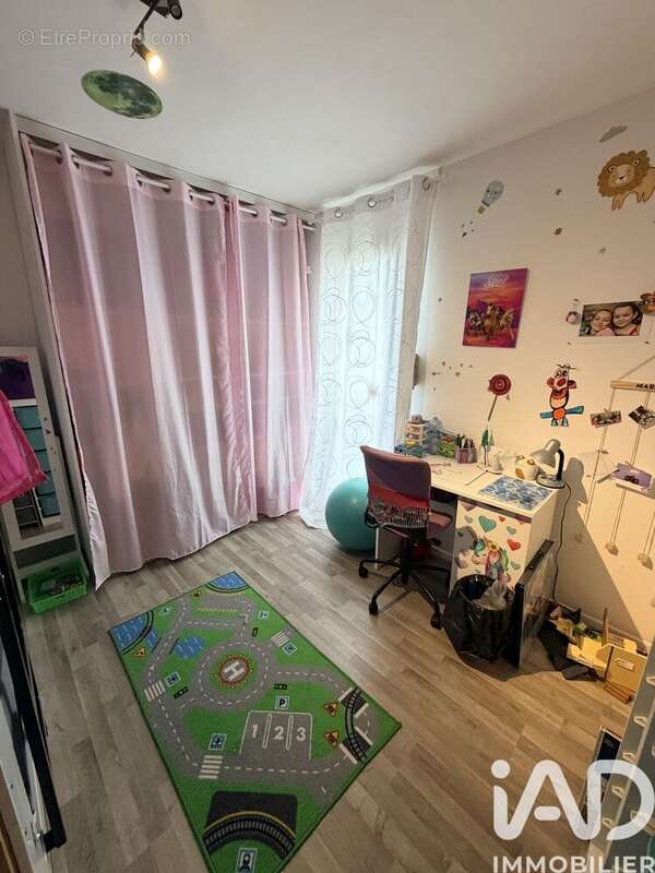 Photo 8 - Appartement à VERNEUIL-L'ETANG