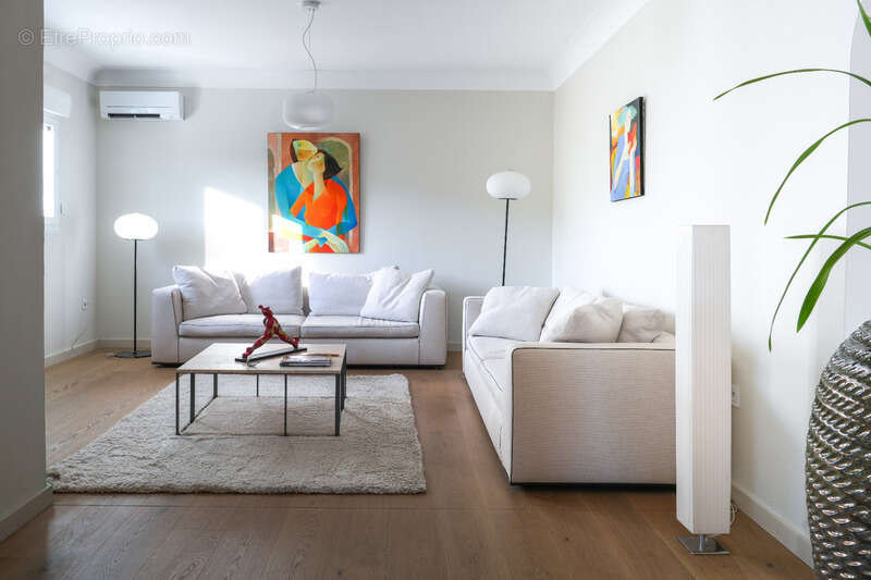 ASCAIN  Superbe maison familiale rénovée avec vue montagne - photo 7