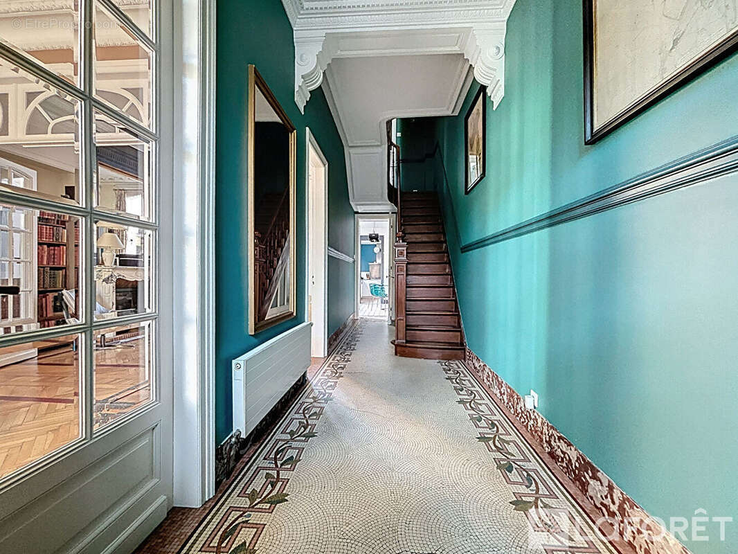 Maison à LA CHAPELLE-D'ARMENTIERES