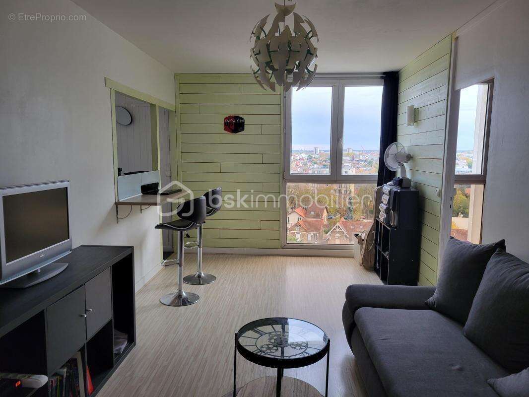 Appartement à THIAIS
