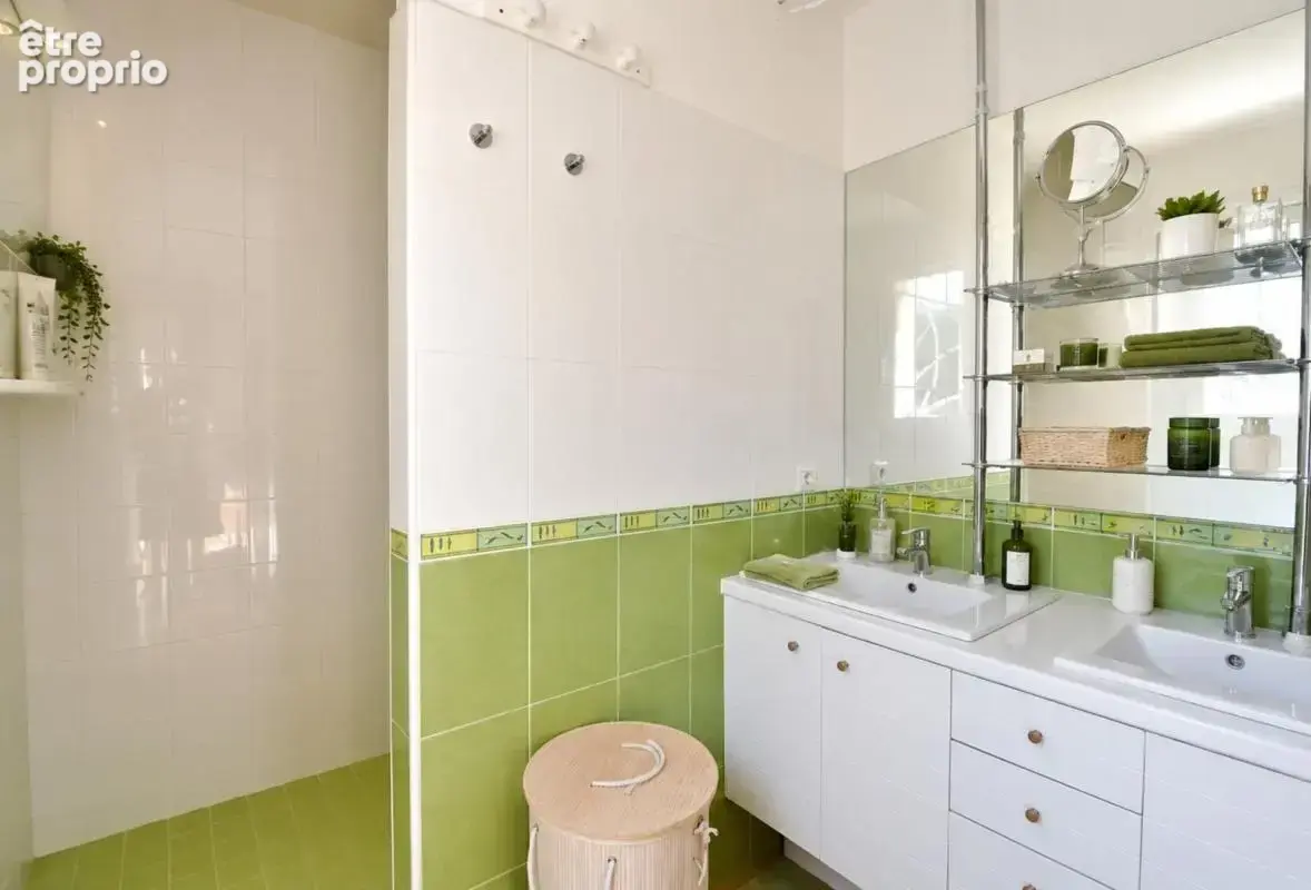 Villa de standing - double garage - piscine - photo 13