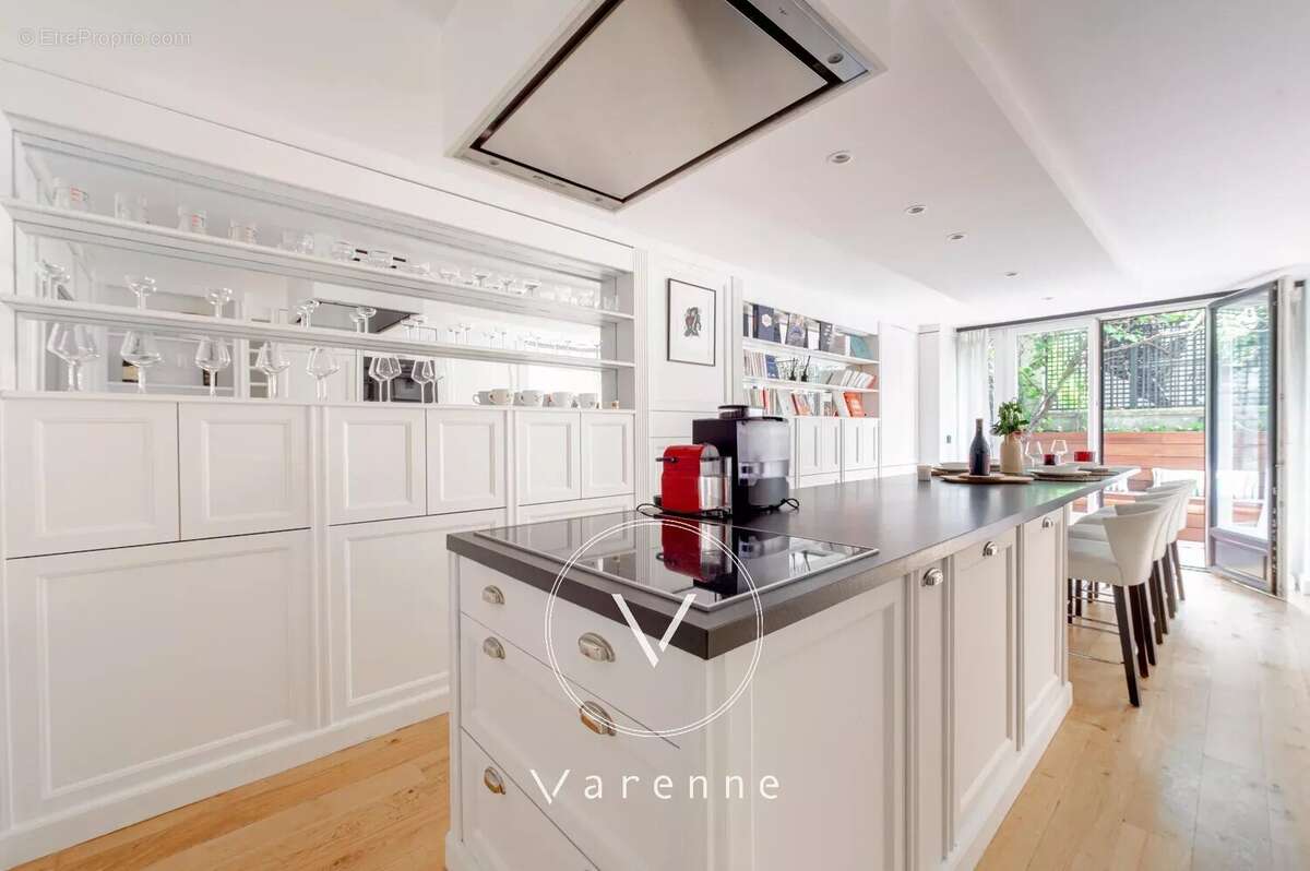 Maison à PARIS-14E