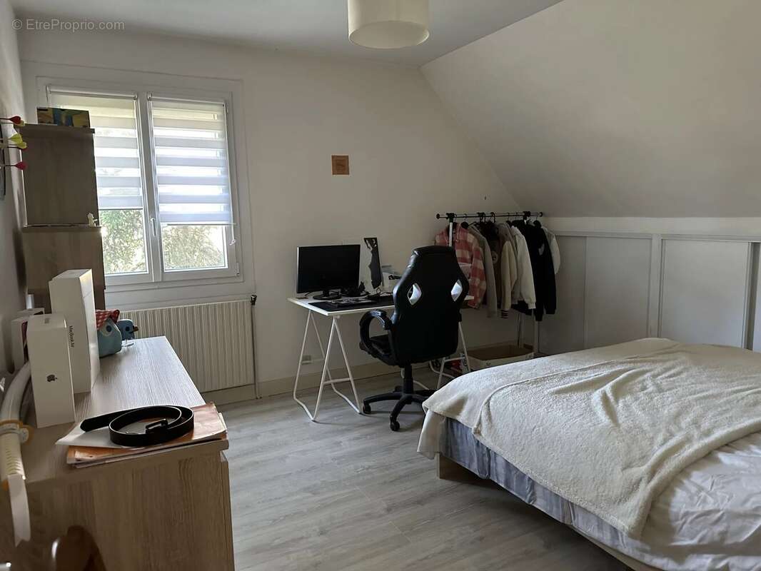 Maison à LEVES