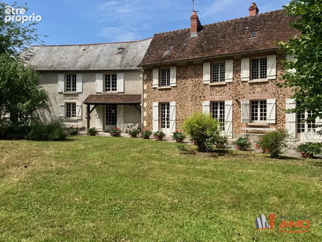 Belle longère aux abords de Sancerre, parc 13000m2 avec piscine - photo 25