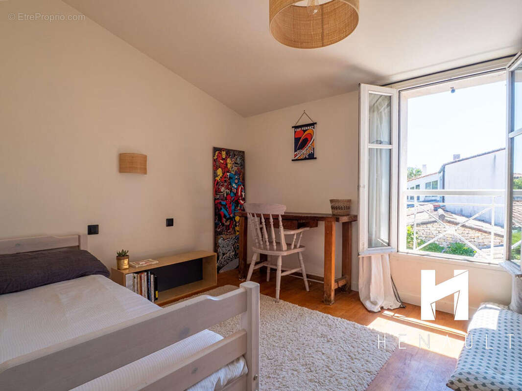 Maison à LES PORTES-EN-RE