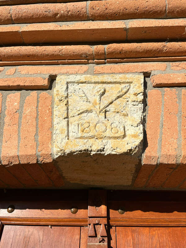 Maison à MONBRUN