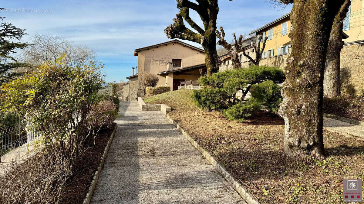 Maison à AMBERIEU-EN-BUGEY