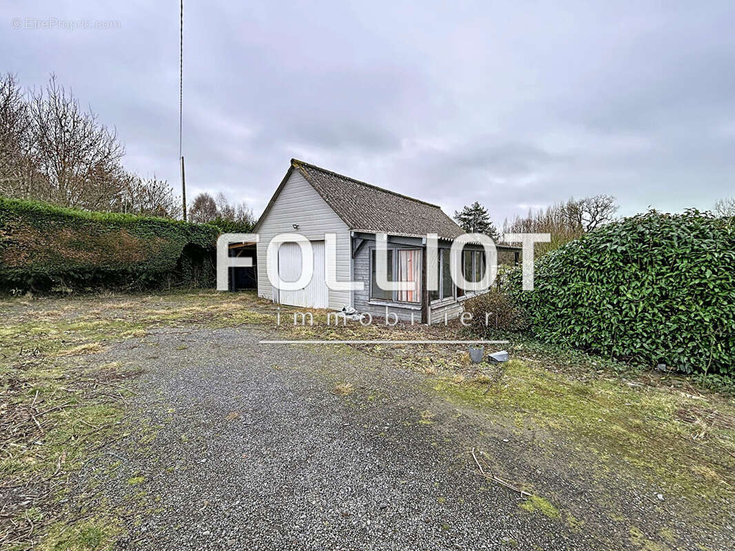 Maison à SAINT-SEVER-CALVADOS