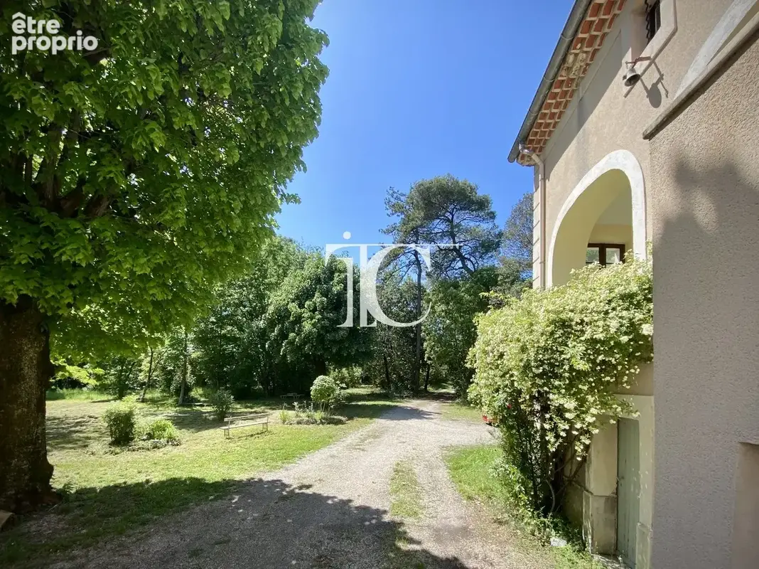 Ales en cevennes, maison de maitre 266m2 et son parc arbore 9666m2, puits, garage - photo 22