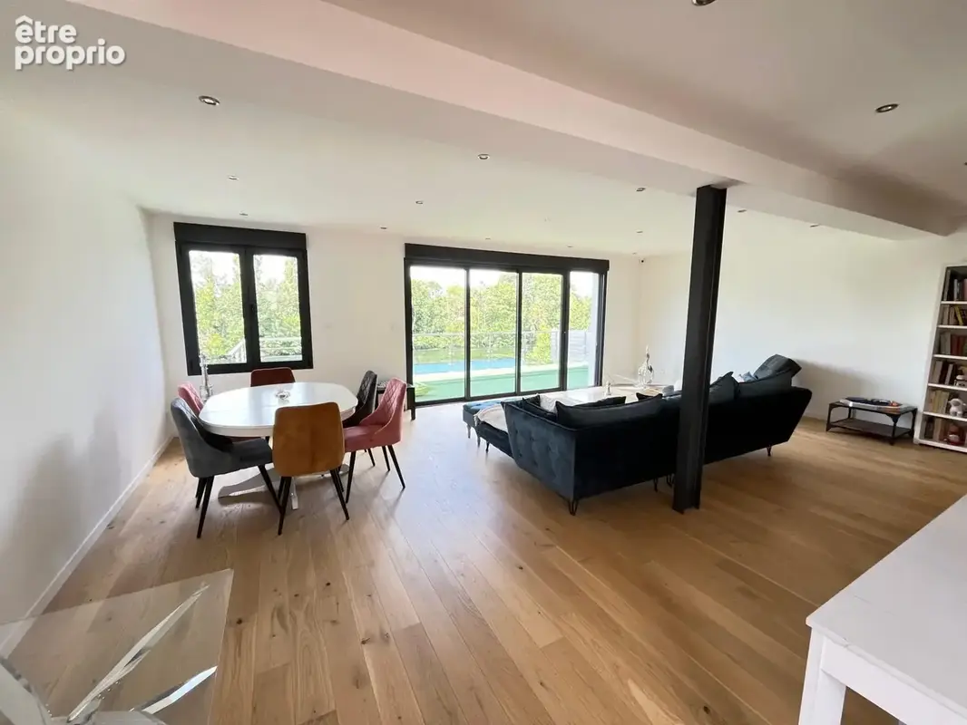 Appartement 5 pièces 153 m² à vendre à Saint-Hilaire-Saint-Mesmin (45160) - photo 5