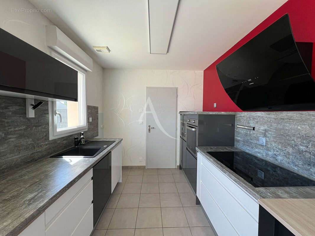 Maison Saint Hilaire La Foret - photo 4