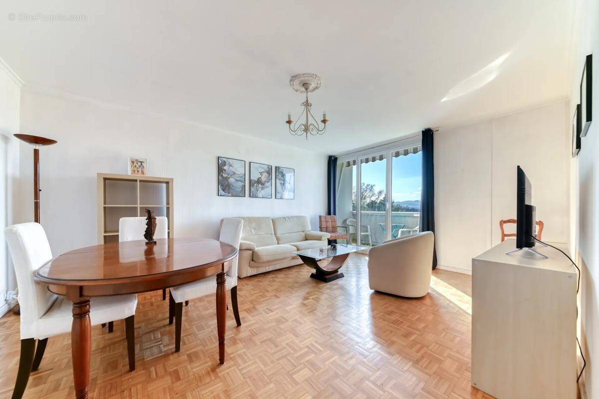 Appartement à LYON-5E