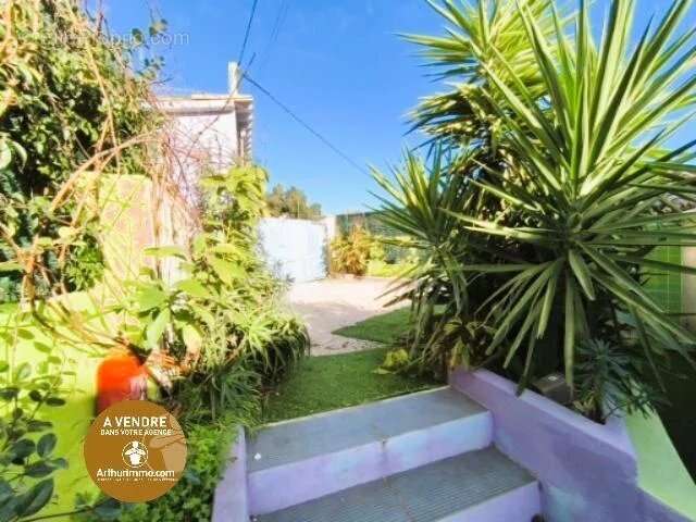 Maison à BORMES-LES-MIMOSAS