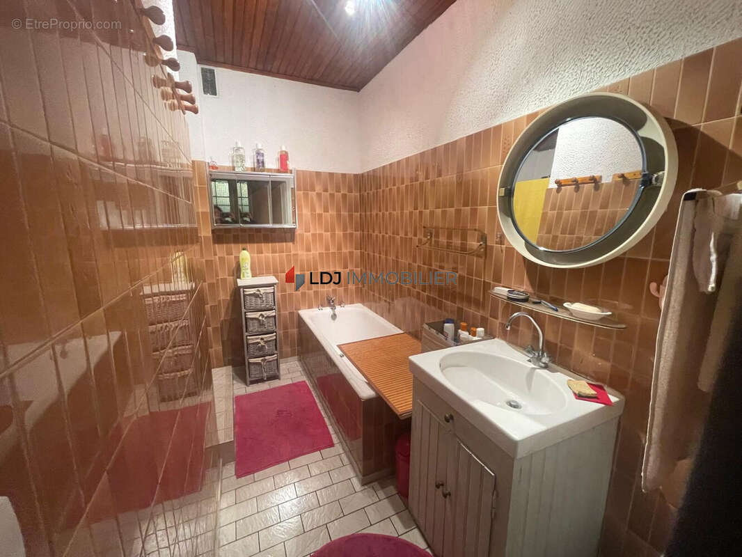 Appartement à ARLES-SUR-TECH