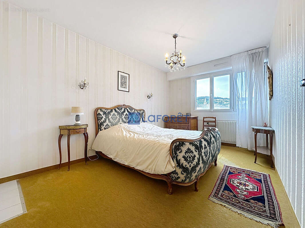 Appartement à DRAGUIGNAN