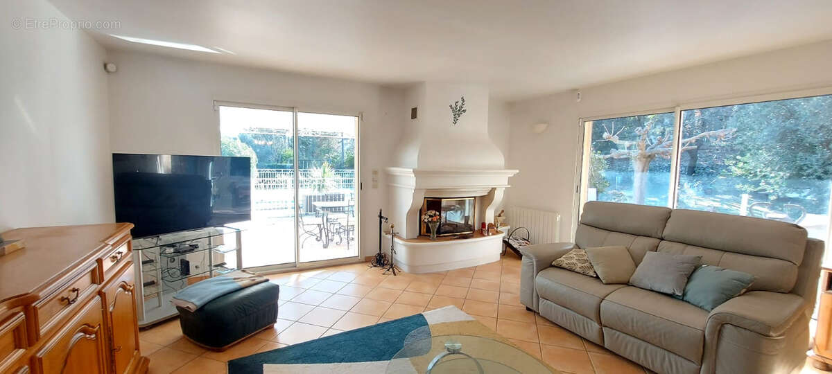 Maison à LORGUES