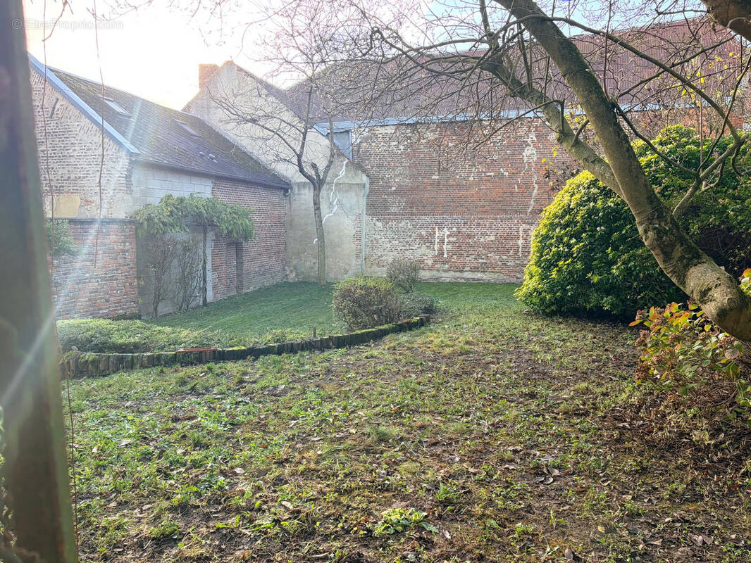 Maison à CRECY-SUR-SERRE