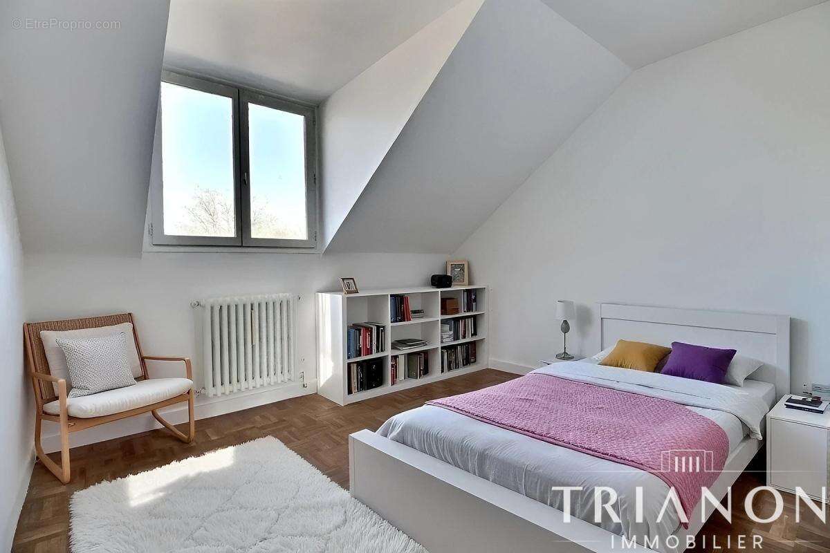 Appartement à L'ETANG-LA-VILLE