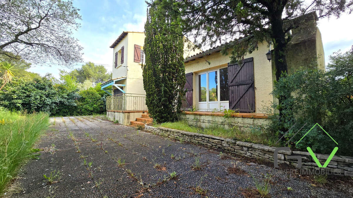 Vue avant maison  - Maison à LANGLADE