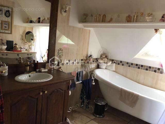 Maison à PETIT-COURONNE