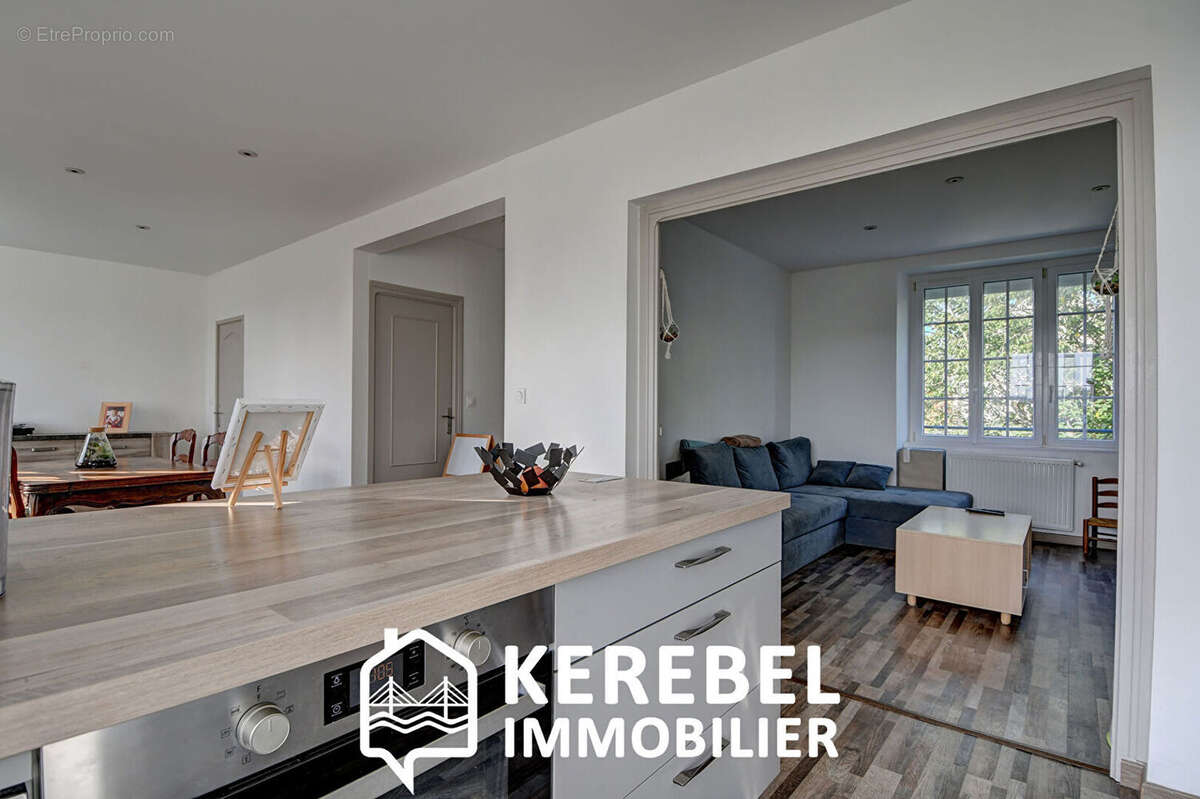 Maison à LOGONNA-DAOULAS