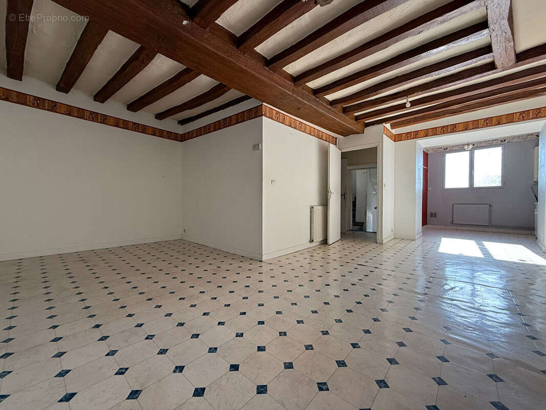 Maison à LES PONTS-DE-CE