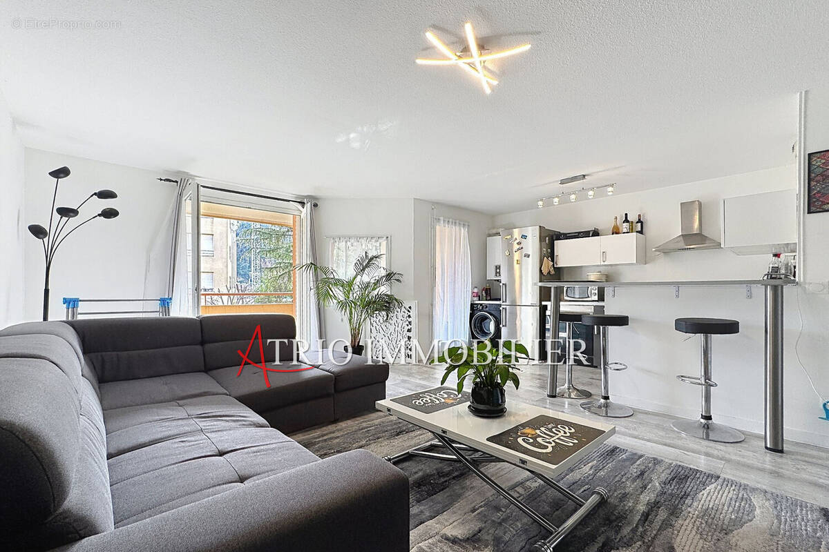 Appartement à CAGNES-SUR-MER