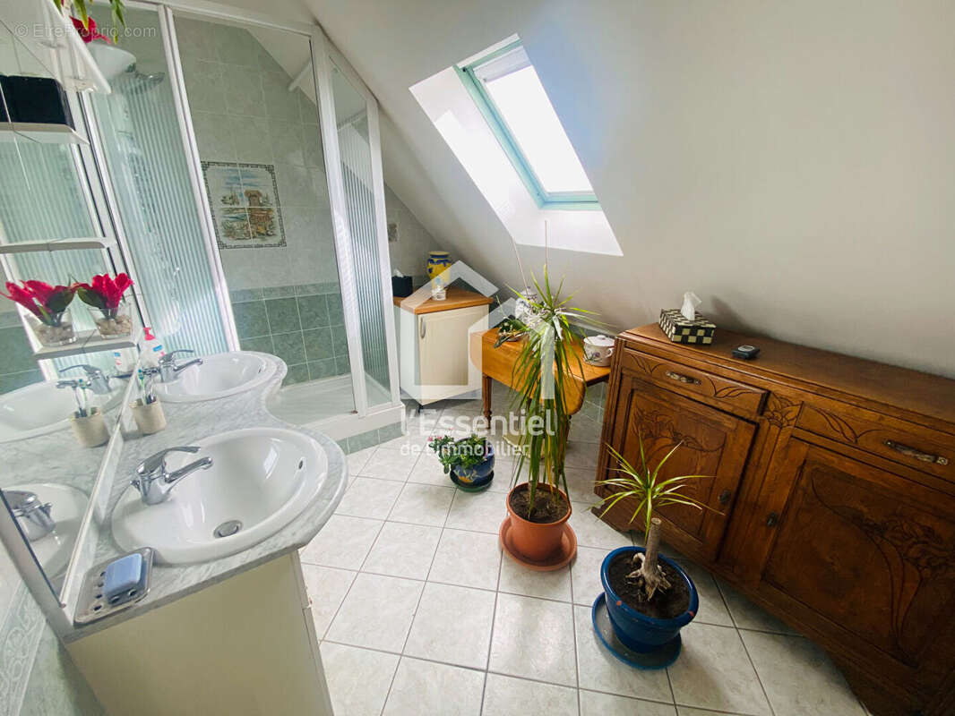 Maison à VAUX-SUR-SEINE