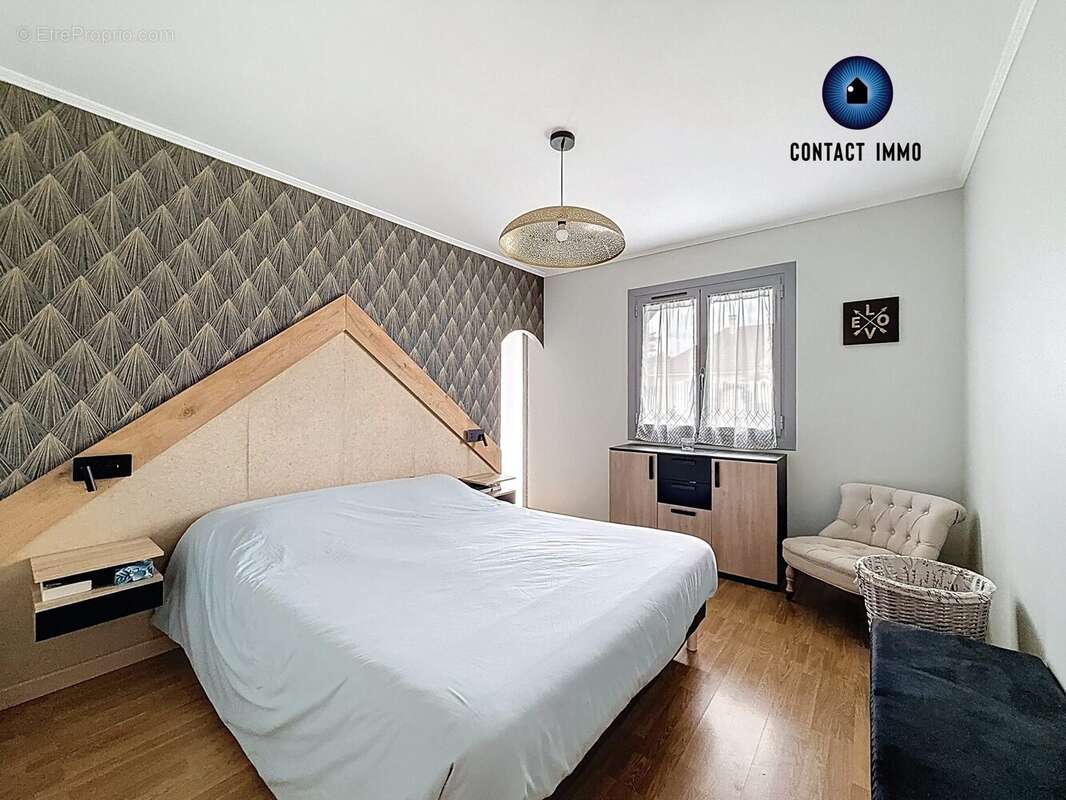 Maison 115 m² à Ussac  - photo 9