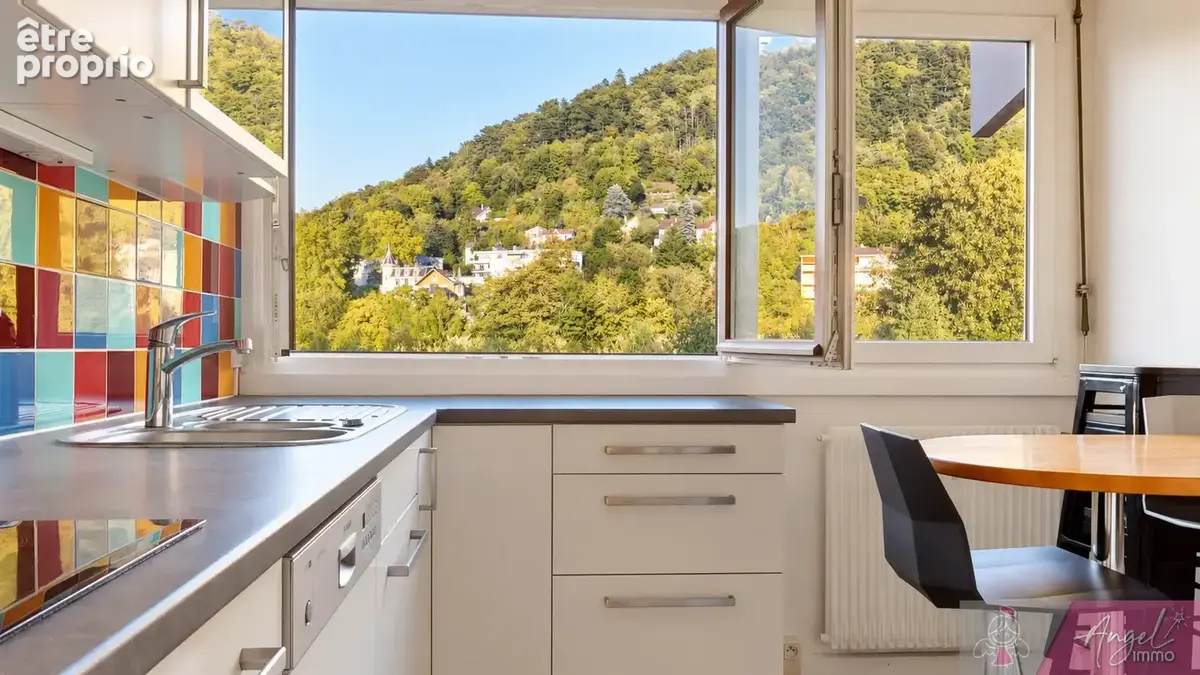 BESANÇON   Appartement de 95 m2 proche centre ville avec deux terrasses et superbe vue dégagée - photo 3