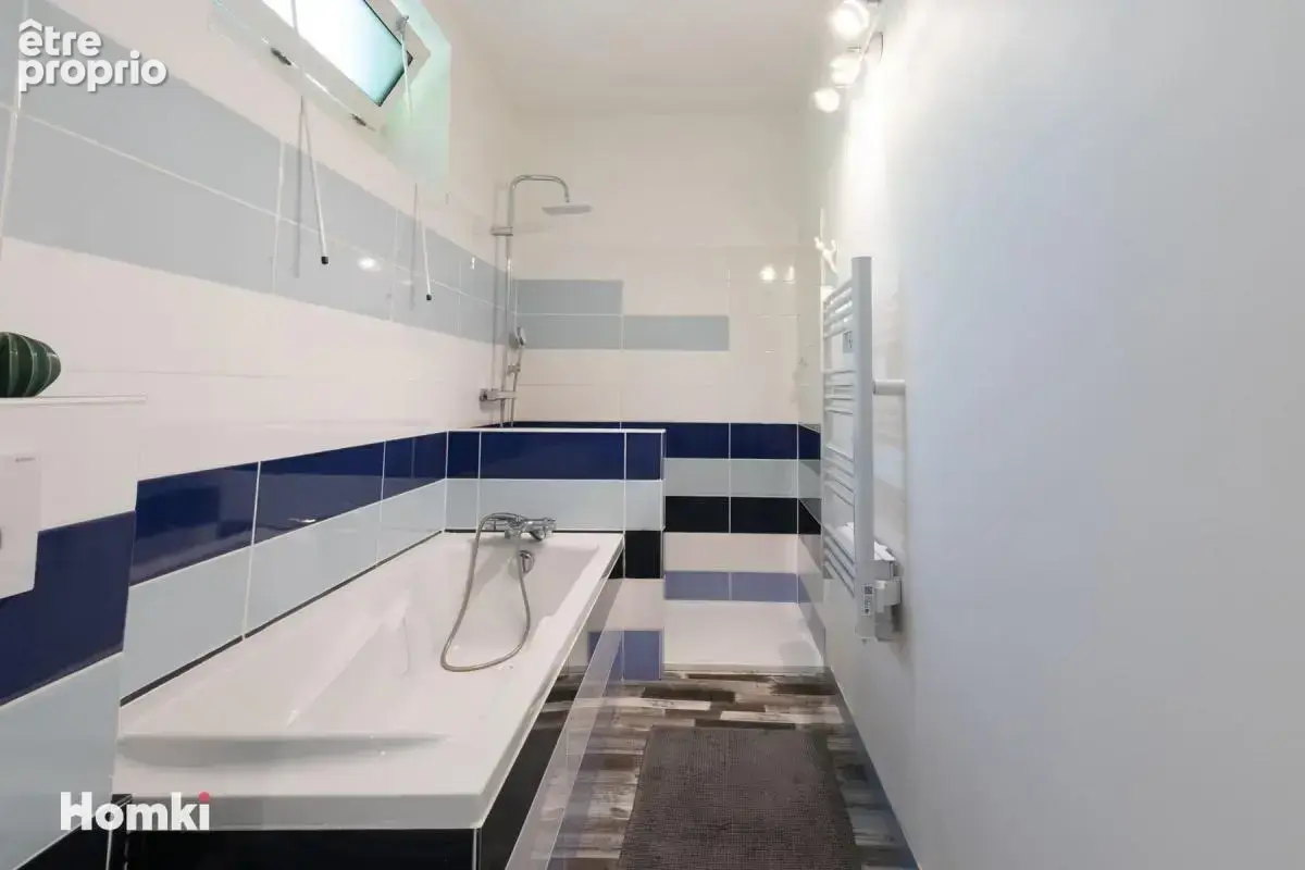 Maison de ville T5 de 215 m² à Lucenay 69480 - photo 15