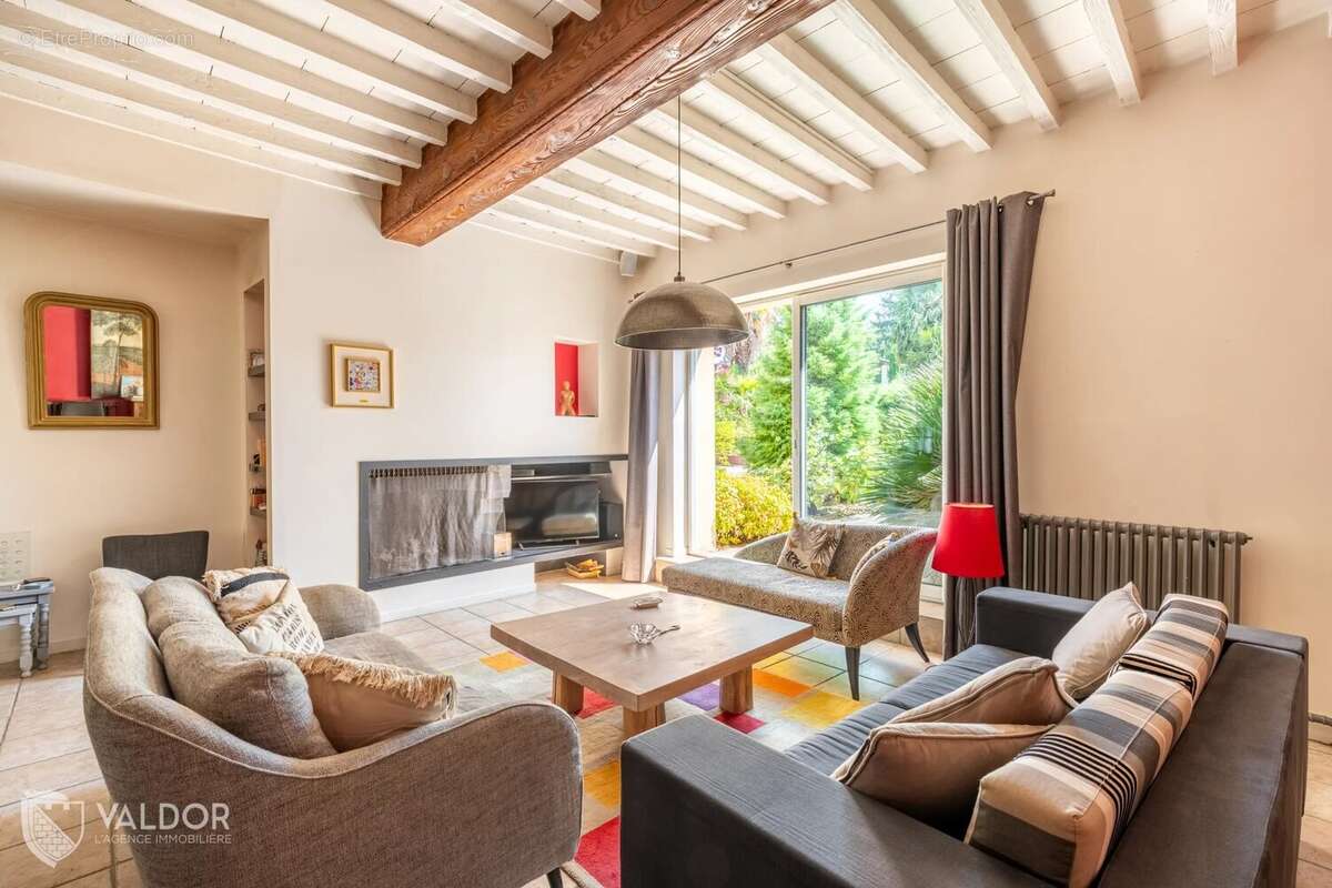 Maison à FAREINS