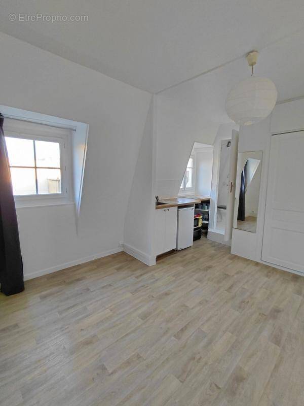 Appartement à PARIS-8E