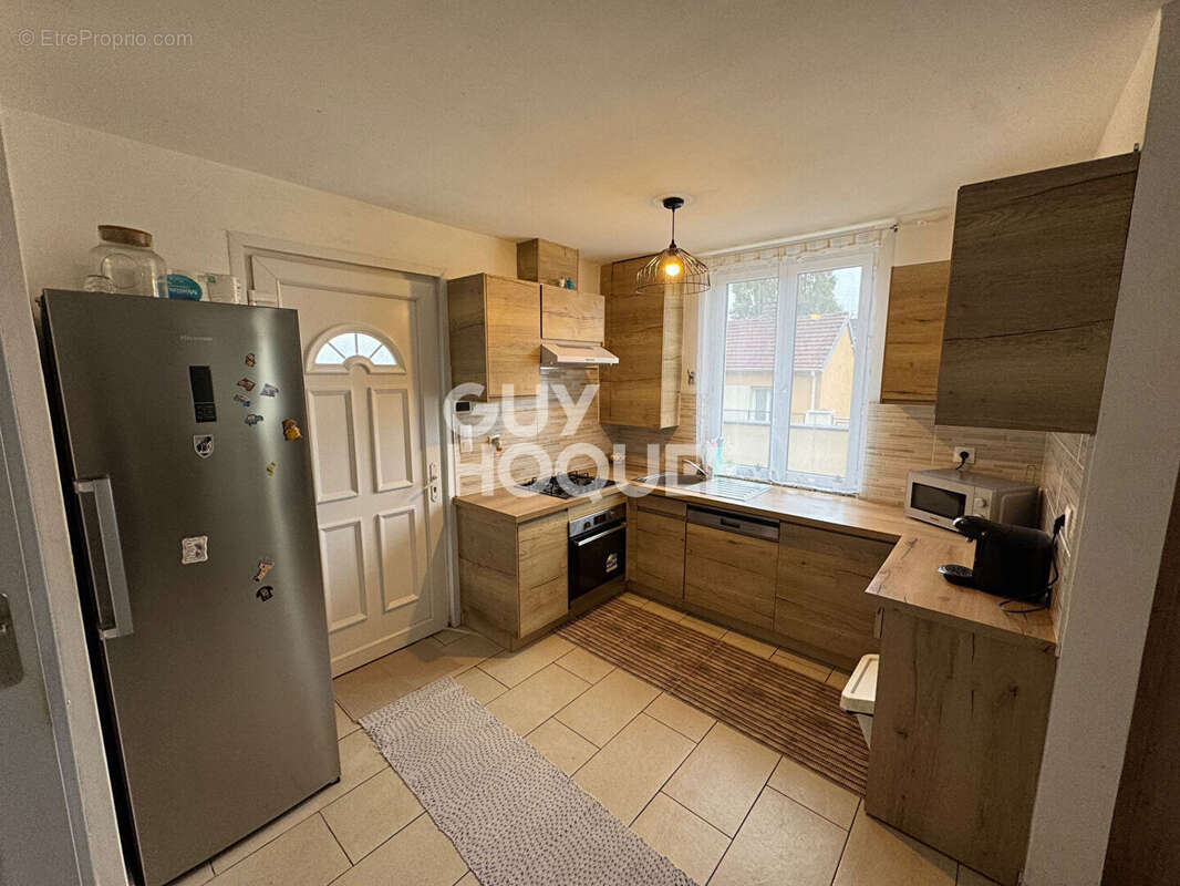Maison à vendre à Ezy-sur-Eure ? Pavillon rénové 6 pièces avec jardin - photo 3