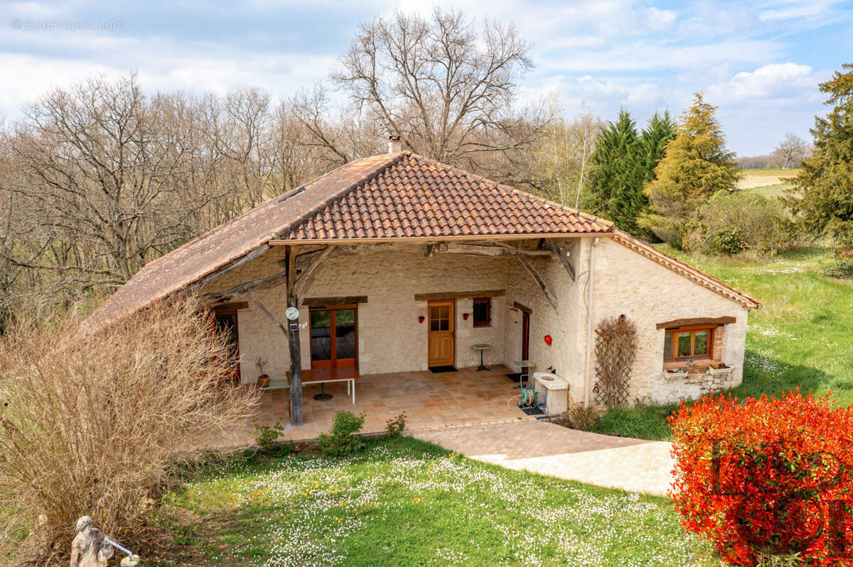 Maison à HAUTEFAGE-LA-TOUR
