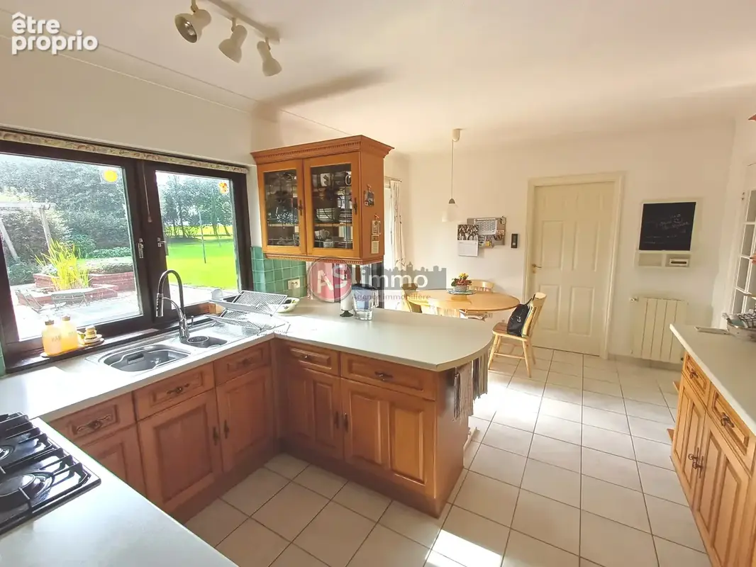 Belle Maison Familiale en parfait état, spacieuse et lumineuse. - photo 2
