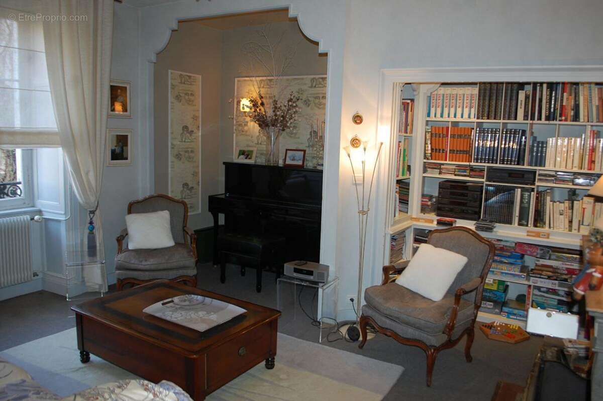 Maison à DAMPIERRE-SUR-SALON