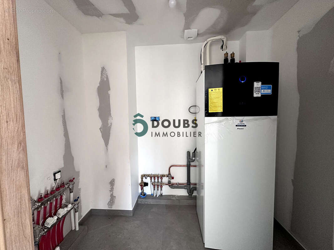 Appartement à ORCHAMPS-VENNES