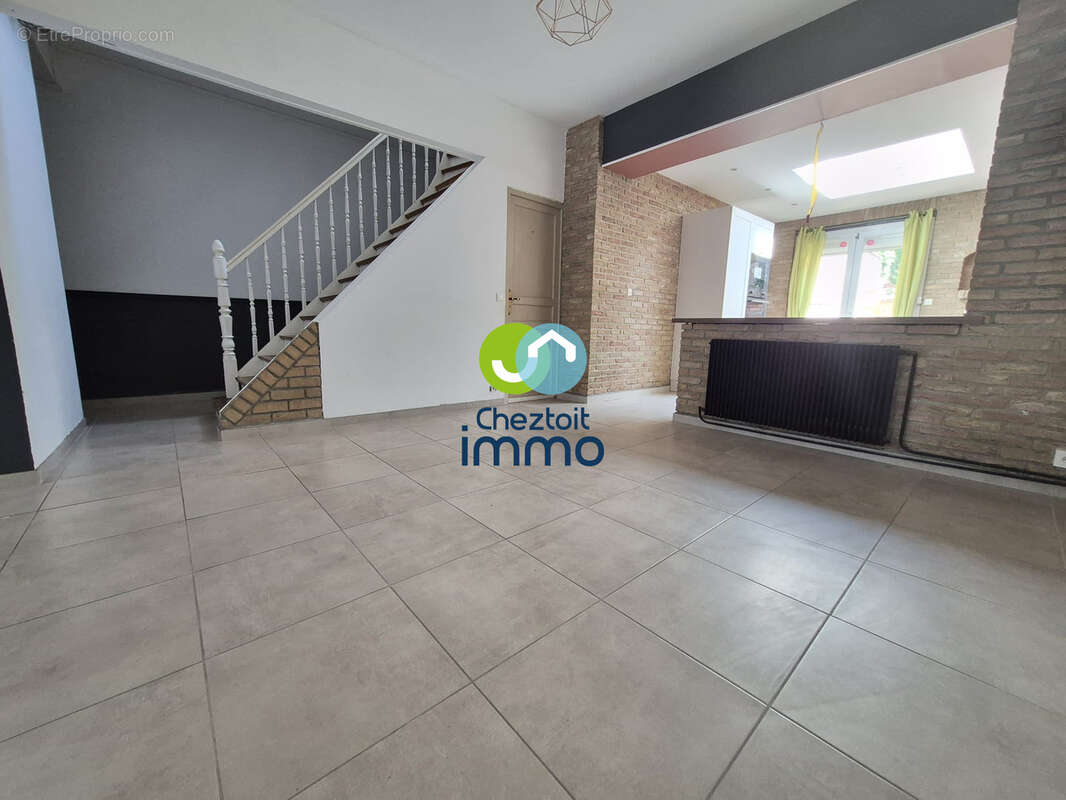 Maison beaux volumes 3 chambres jardin centre-ville - photo 6
