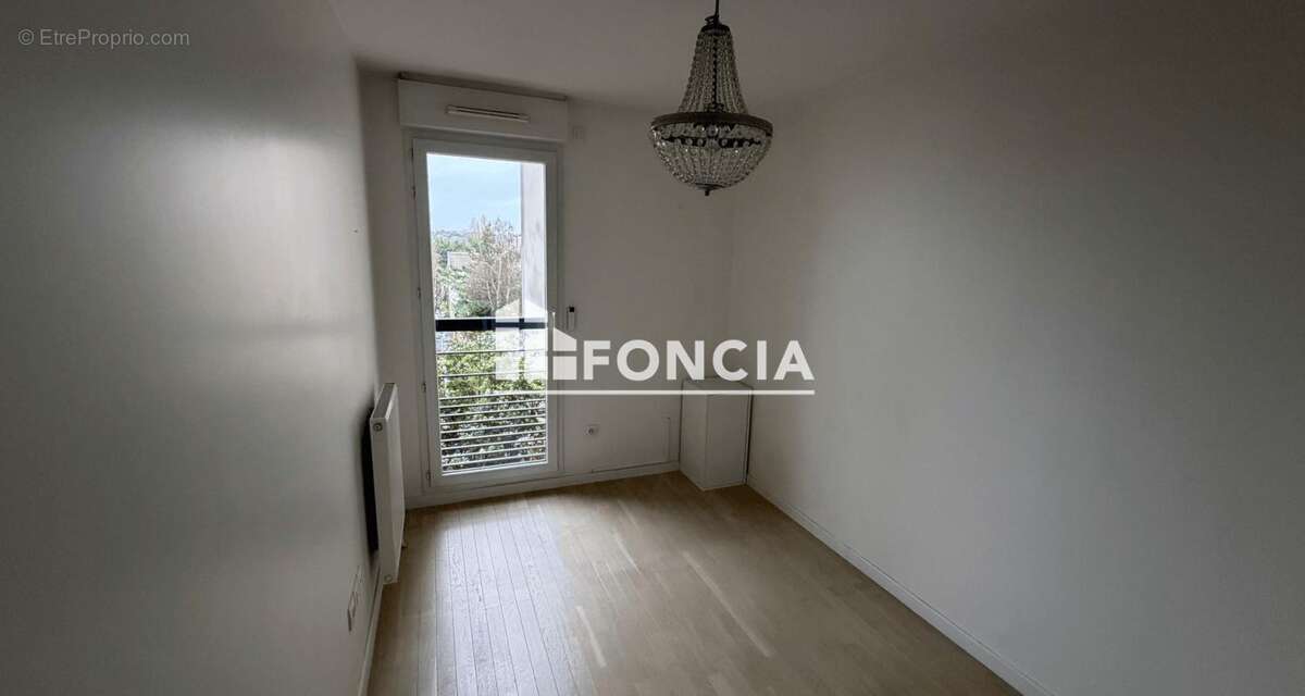 Appartement à BOURG-LA-REINE
