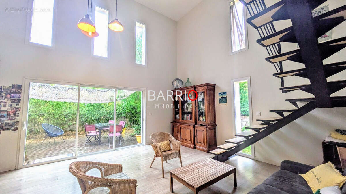 Maison à SAINT-GENIS-DES-FONTAINES