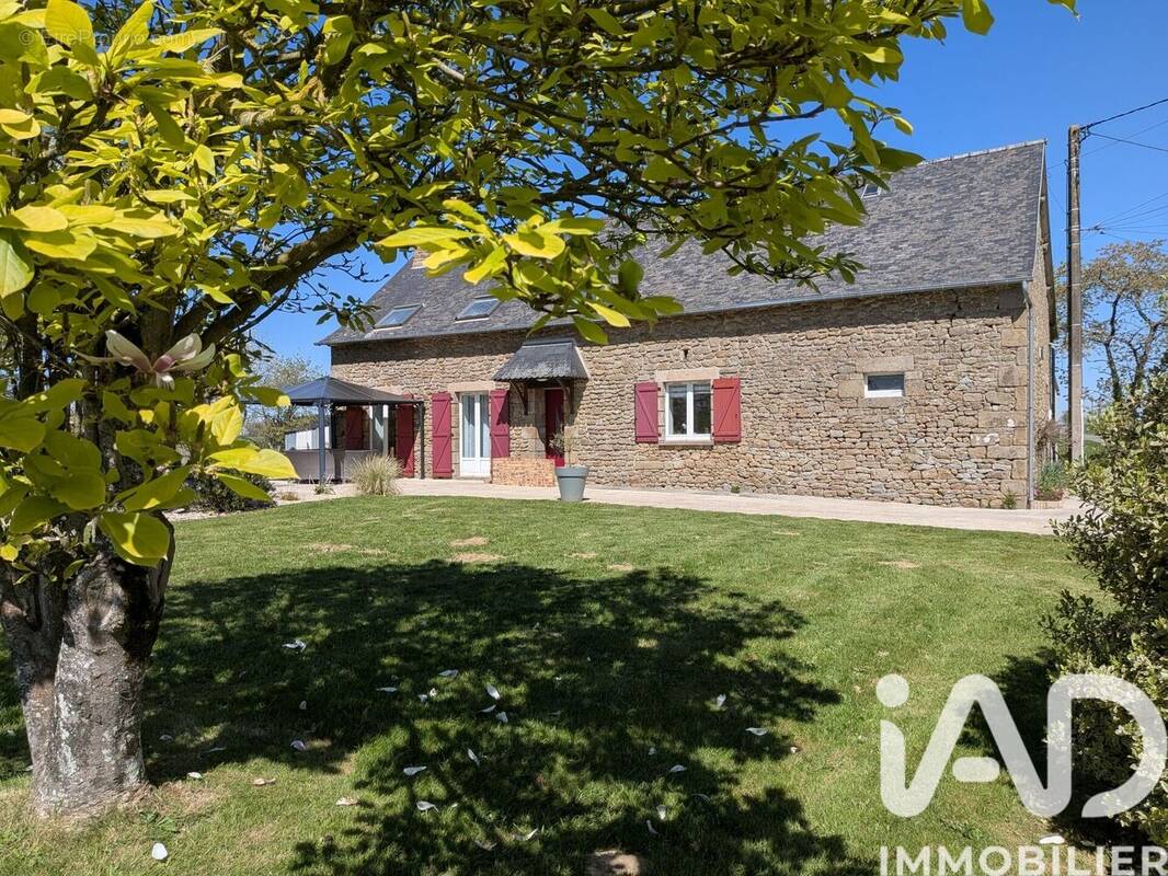 Photo 1 - Maison à LOUVIGNE-DU-DESERT