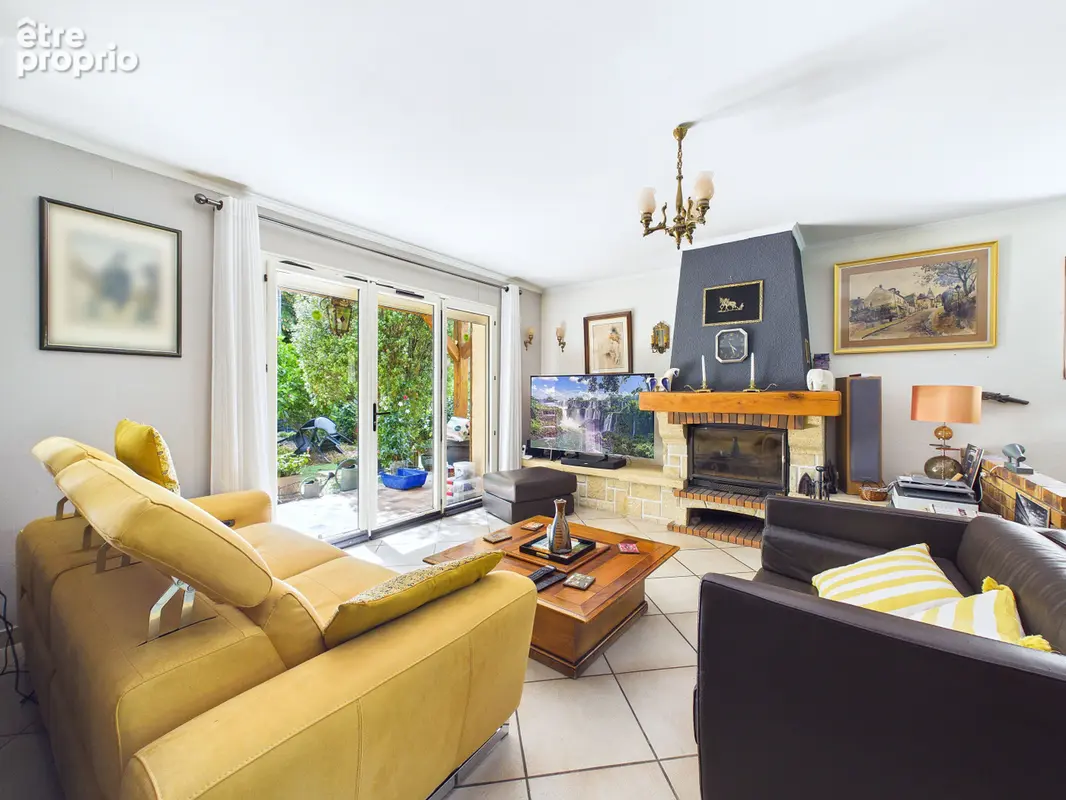 Maison 141 m² à Combs-La-Ville  - photo 3
