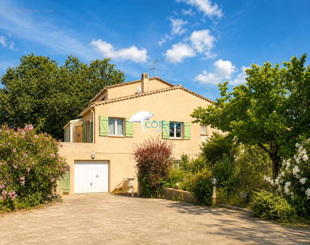 Maison 6 pièces 4 chambres avec piscine garage proche centre Lorgues - photo 2